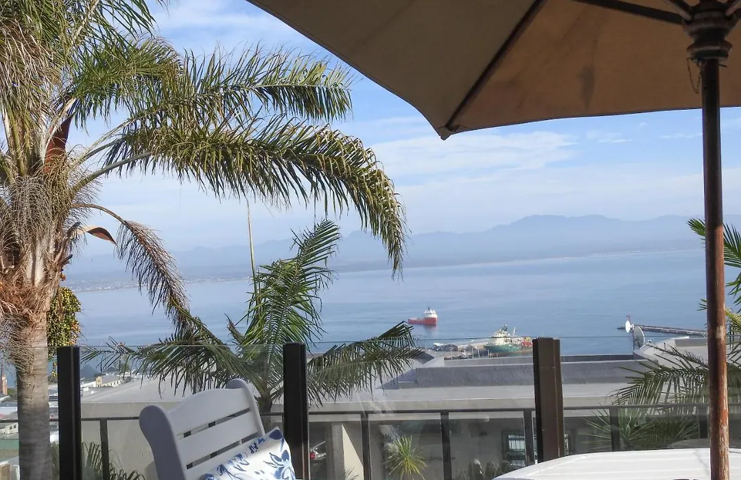 Mossel Bay Guest House-1